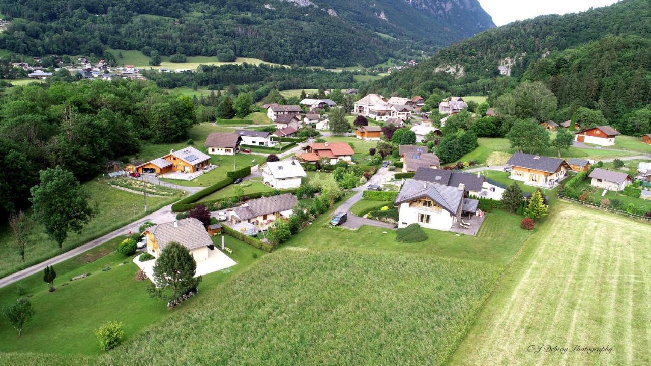 Chalet Aux 3 Biches Mieussy Exteriör bild