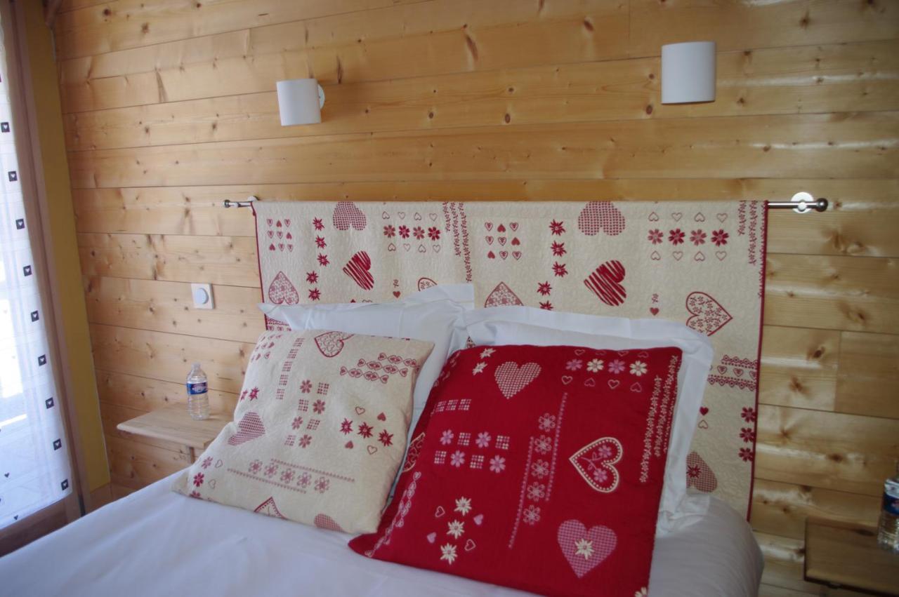 Chalet Aux 3 Biches Mieussy Exteriör bild